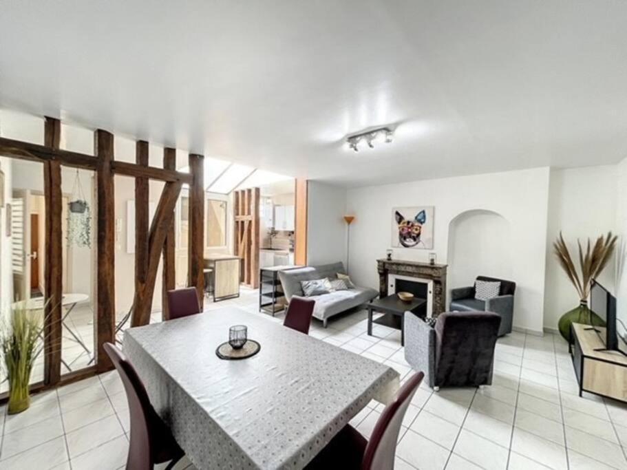 Appartement Au Coeur De Troyes Exteriör bild