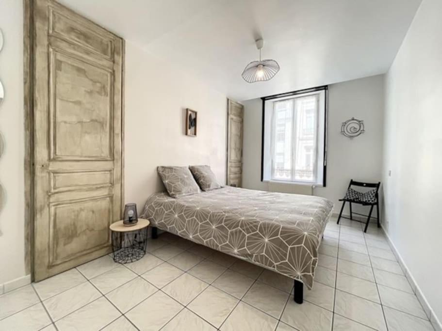 Appartement Au Coeur De Troyes Exteriör bild